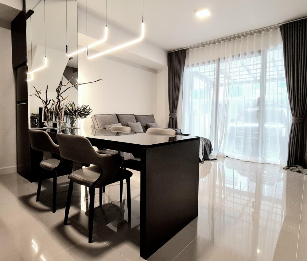 For RentTownhouseBangna, Bearing, Lasalle : 🔴34000 ฿🔴🏘🏠 Townhome Pleno Sukhumvit-Bangna 2 ✅ Beautiful house, good location, near shopping malls 🎉🎉 Happy to serve 🙏 Interested, please contact 𝙇𝙄𝙉𝙀 (very fast response): 📱 Property code 6710-2011 📱: Line ID: @bbcondo88