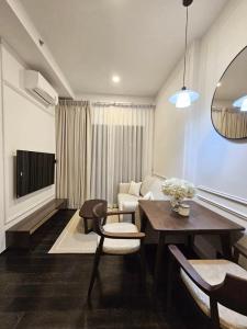 For RentCondoSukhumvit, Asoke, Thonglor : Beautiful room for rent in the heart of Thonglor! Park Origin Thonglor (BTS Thonglor)