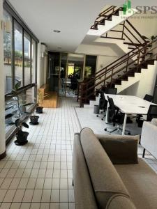 For RentHome OfficeSukhumvit, Asoke, Thonglor : Home Office for RENT near Phrom Phong BTS (SPSP575)