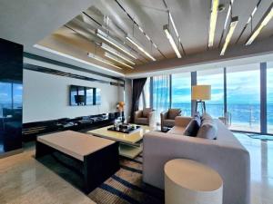 ขายคอนโดพระราม 3 สาธุประดิษฐ์ : Penthouse, 3 bedrooms Luxury Condominium in Sathorn near ICON Siam