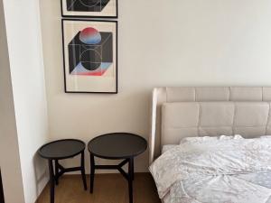 For RentCondoSilom, Saladaeng, Bangrak : Available now!! For rent Saladaeng one 1bed 1bath, vacant room, beautifully decorated, fully furnished, ready to move in