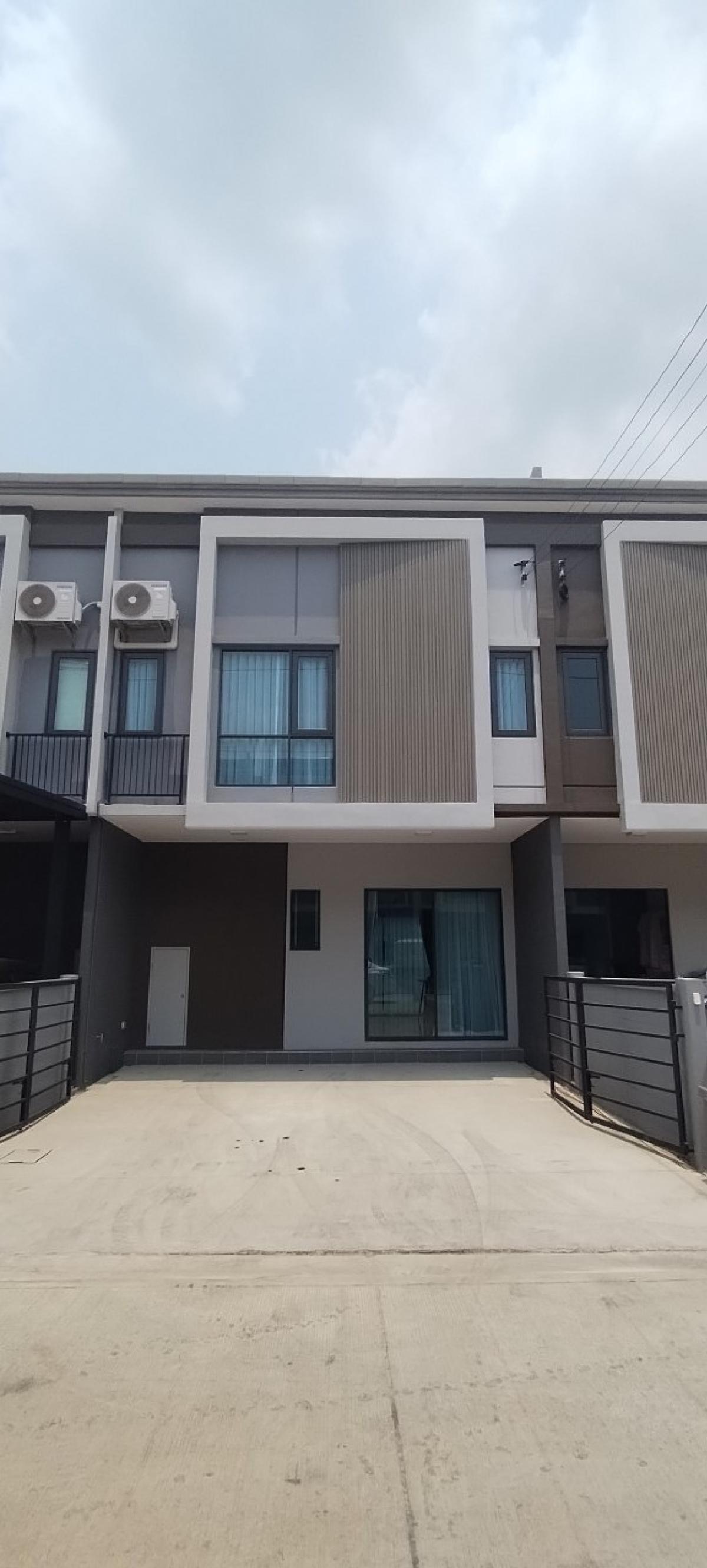 For RentHousePathum Thani,Rangsit, Thammasat : For rent: Grand Pleno Phahonyothin-Vibhavadi, new house