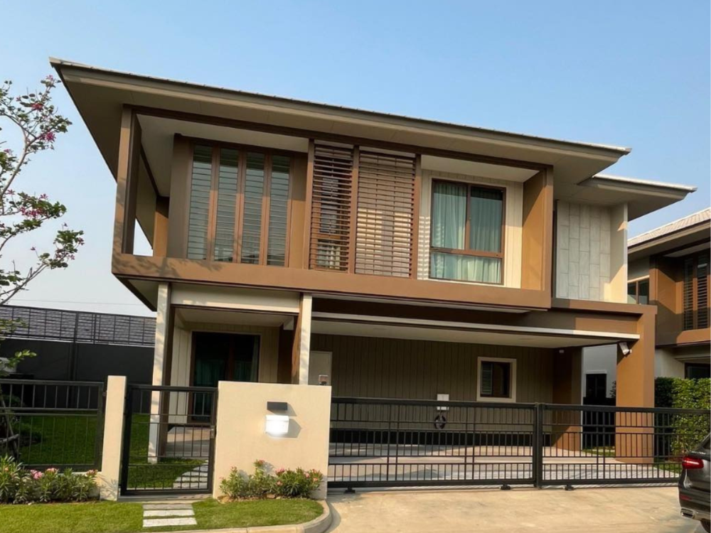 For SaleHousePattanakan, Srinakarin : For sale, fully furnished luxury house with tenants, Burasiri Krungthep Kreetha, prime location for investors, near international schools