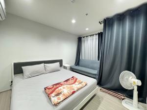 For RentCondoThaphra, Talat Phlu, Wutthakat : Life Sathorn Sierra is available for rent, fully furnished, large and beautiful common area, make an appointment to view the room.