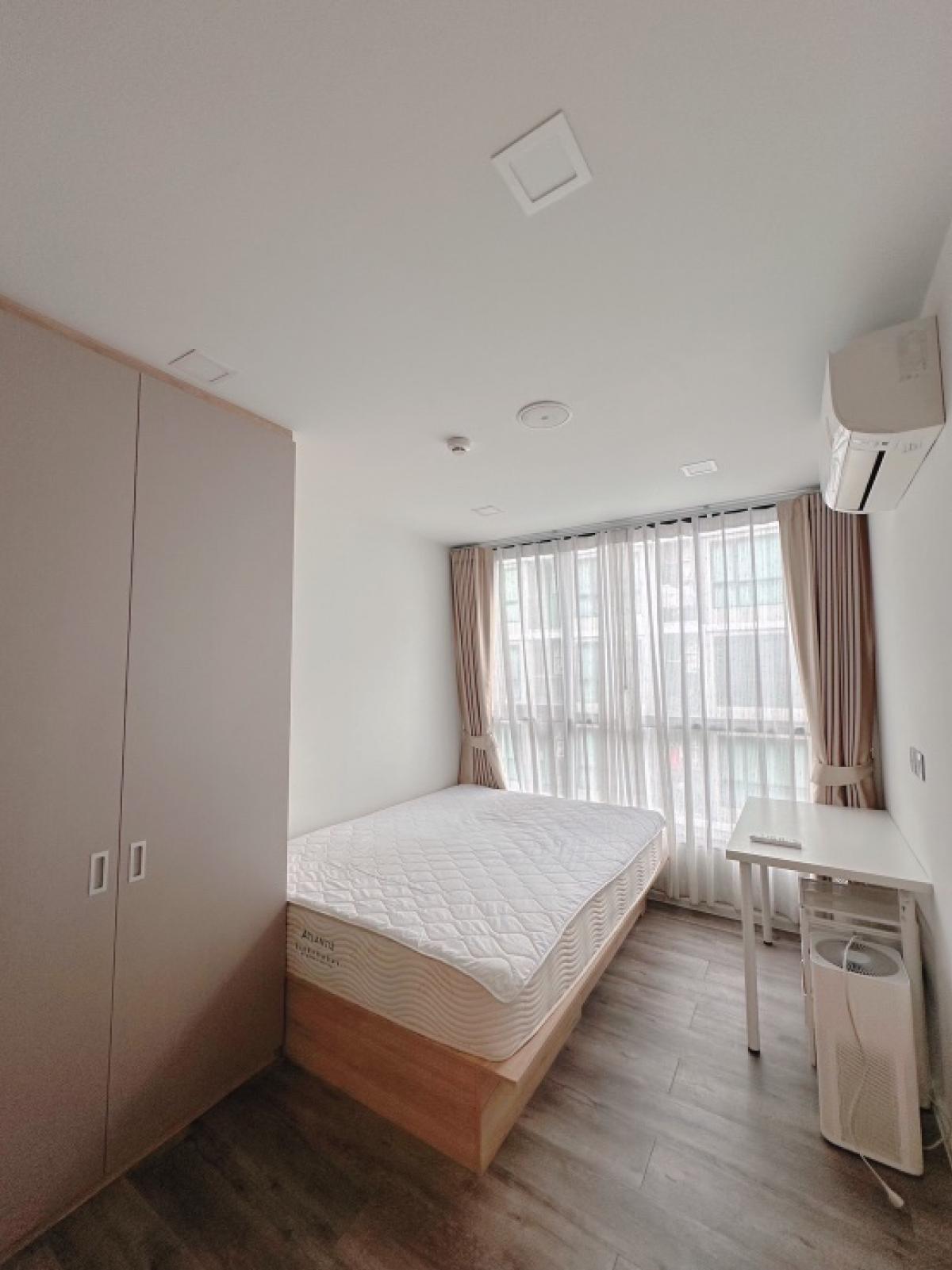 For RentCondoRatchadapisek, Huaikwang, Suttisan : 🏬 Beautiful room!! For rent 🏬 Condo Atmoz Ratchada-Huai Khwang 28 sq.m. 6th floor, pool view 🏊🏻