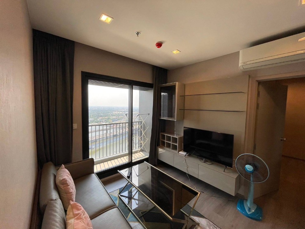 For RentCondoRattanathibet, Sanambinna : The Politan Rive condo for rent next to the Chao Phraya River