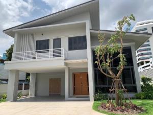 For RentHouseRama9, Petchburi, RCA : House with privated swimming pool for rent