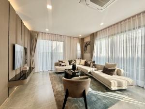 For RentHouseSamut Prakan,Samrong : For rent Mantana Bangna KM15