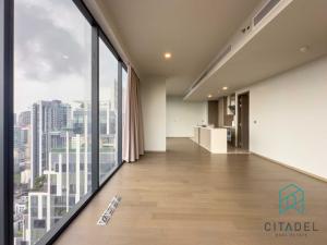 For RentCondoSukhumvit, Asoke, Thonglor : Celes Asoke - High Floor! Fully Fitted 3 Beds Condo for Rent!