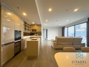 ให้เช่าคอนโดคลองเตย กล้วยน้ำไท : COCO PARC - Fully Furnished 3 Beds Condo for Rent!