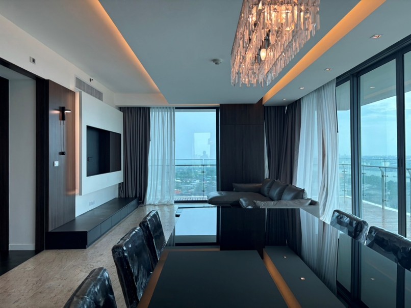 For SaleCondoWongwianyai, Charoennakor : 2 Bedrooms, Condominium Near ICONSIAM and BTS Krungthonburi