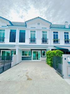 For RentTownhouseBangna, Bearing, Lasalle : 2-storey townhouse, fully furnished, for rent, Indy 2 Bangna-Ramkhamhaeng 2 Prawet/indy 2 Bangna-Ramkhamhaeng 2