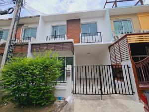 For RentTownhouseBangna, Bearing, Lasalle : For rent!! 2-storey townhouse, The Color Premium Bangna Km.8, no furniture, no electrical appliances, pets allowed, convenient transportation, near MEGA Bangna