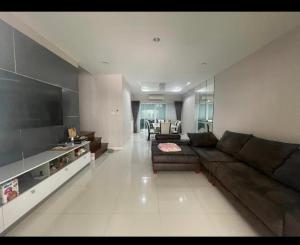 For RentTownhouseKaset Nawamin,Ladplakao : 🔴40,000฿🔴🏘🏠 Townhome Phanasiri Residence Kaset-Nawamin ✅ Beautiful house, good location, near shopping malls 🎉🎉 Happy to serve 🙏 Interested, please contact 𝙇𝙄𝙉𝙀 (very fast response): 📱 Property code 6710-1801 📱: Line ID: @bbcondo88