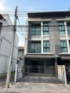 For SaleTownhouseChaengwatana, Muangthong : Baan Klang Muang Ngamwongwan / 3 Bedrooms (SALE) FAH195