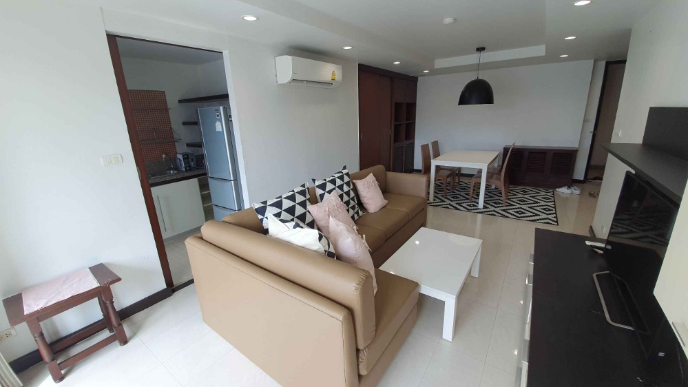 For RentCondoSukhumvit, Asoke, Thonglor : Condo for rent Avenue 61 107 sq m. near BTS Ekkamai