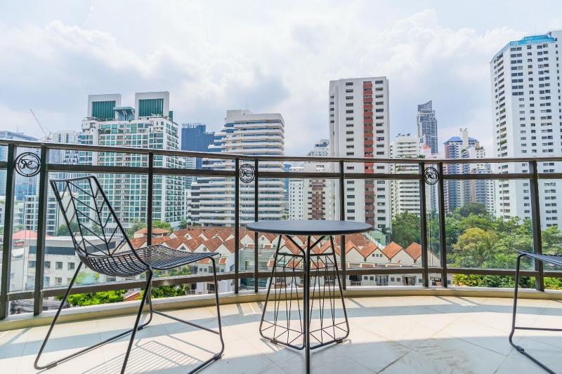 For RentCondoSukhumvit, Asoke, Thonglor : Condo For Rent Royce Private Residence Sukhumvit 31 3 Bedroom 3 Bathroom 178 sqm