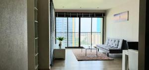 For RentCondoSukhumvit, Asoke, Thonglor : Condo for rent Noble Solo 71 sq m. near BTS Thonglor