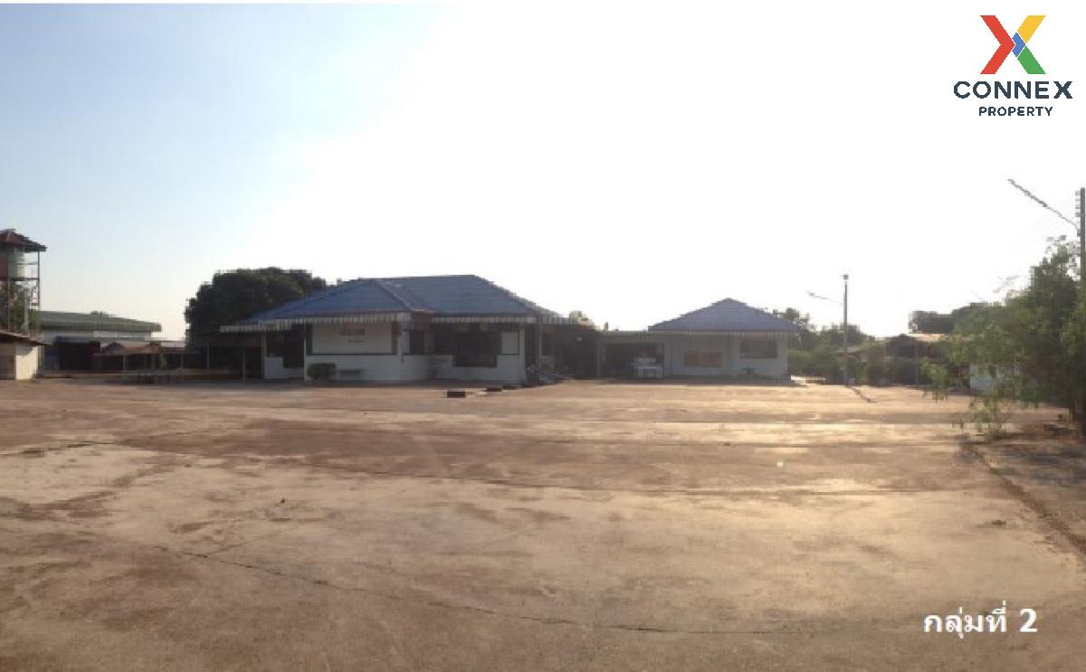 For SaleLandChachoengsao : For Sale Land with building at  Phanom Sarakham Chachoengsao , Ban Song , Phanom Sarakham , Chachoengsao , CX-107160