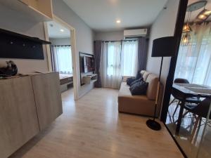 For RentCondoChiang Mai : For rent: Escent Ville condo, beautiful, elegant room.