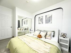 For SaleCondoOnnut, Udomsuk : Beautiful condo room, near YL Srinakarin, A Space Sukhumvit 77, free gifts included, call now.