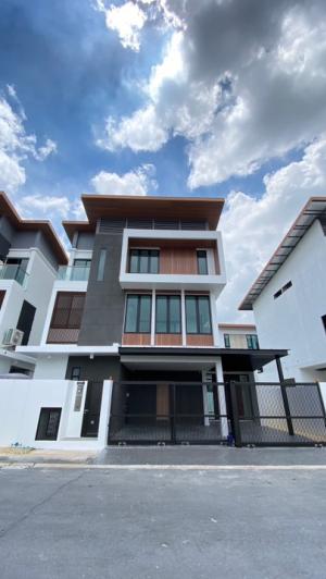 For SaleHousePattanakan, Srinakarin : 📍The Ava Residence Sukhumvit 77 - Size S, 3 bedrooms, 4 bathrooms, 3 parking spaces, 462 sq m., with swimming pool, contact 099-3639692 Toi