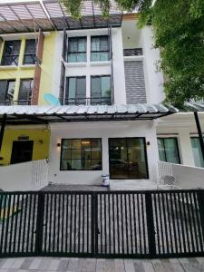 For RentTownhouseOnnut, Udomsuk : Home office for rent in the middle of Sukhumvit 77 (SPSAM2143)