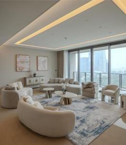 For RentCondoWitthayu, Chidlom, Langsuan, Ploenchit : ☆Ultra-Luxury Condominium☆ 5 Bedrooms Unit near BTS Chidlom