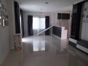 For SaleHouseNawamin, Ramindra : Detached House Mantana Lake Watcharapol / 4 Bedrooms (FOR SALE), Mantana Lake Watcharapol / Detached House 4 Bedrooms (FOR SALE) FEW042