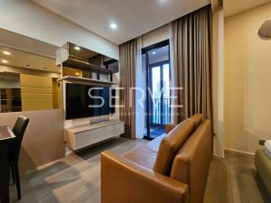 For RentCondoSukhumvit, Asoke, Thonglor : 🔥27K🔥- 1 Bed with Partition 34 sq.m. High Fl. 10+ Next to MRT Sukhumvit 20 m. & BTS Asok 230 m. at Ashton Asoke Condo / For Rent