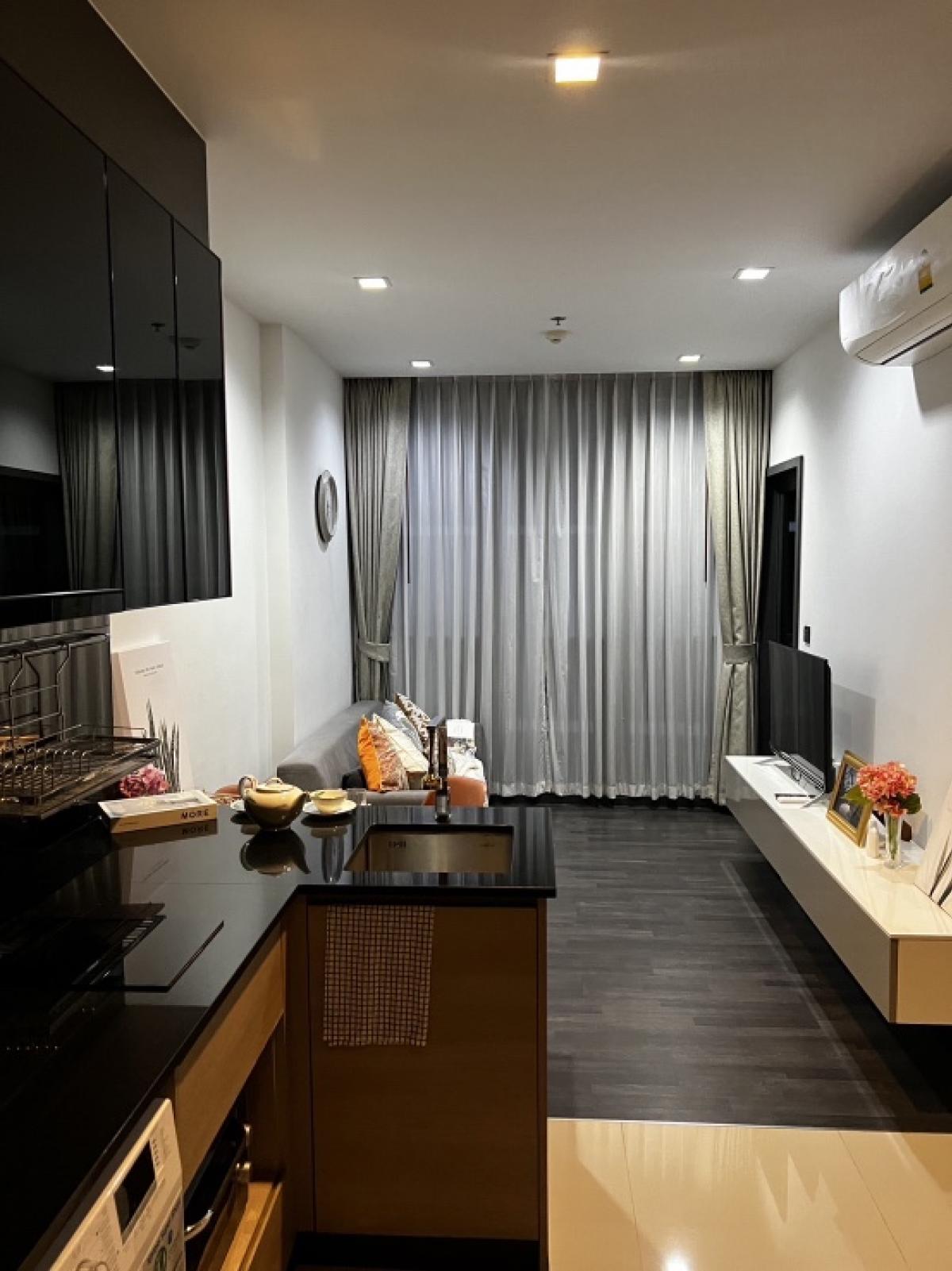 For RentCondoRama9, Petchburi, RCA : +++For urgent rent** Beautiful room The Line Asoke-Ratchada 1 bedroom 35 sq m. 9th floor