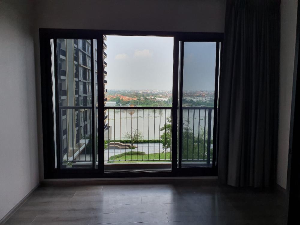 For RentCondoRattanathibet, Sanambinna : Politan rive for rent, floor 12A, water room and garden, cheap room