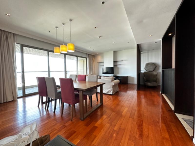 For SaleCondoSukhumvit, Asoke, Thonglor : Condo For Sale The Lakes 3 Bedroom 2 Bathroom 180 sqm