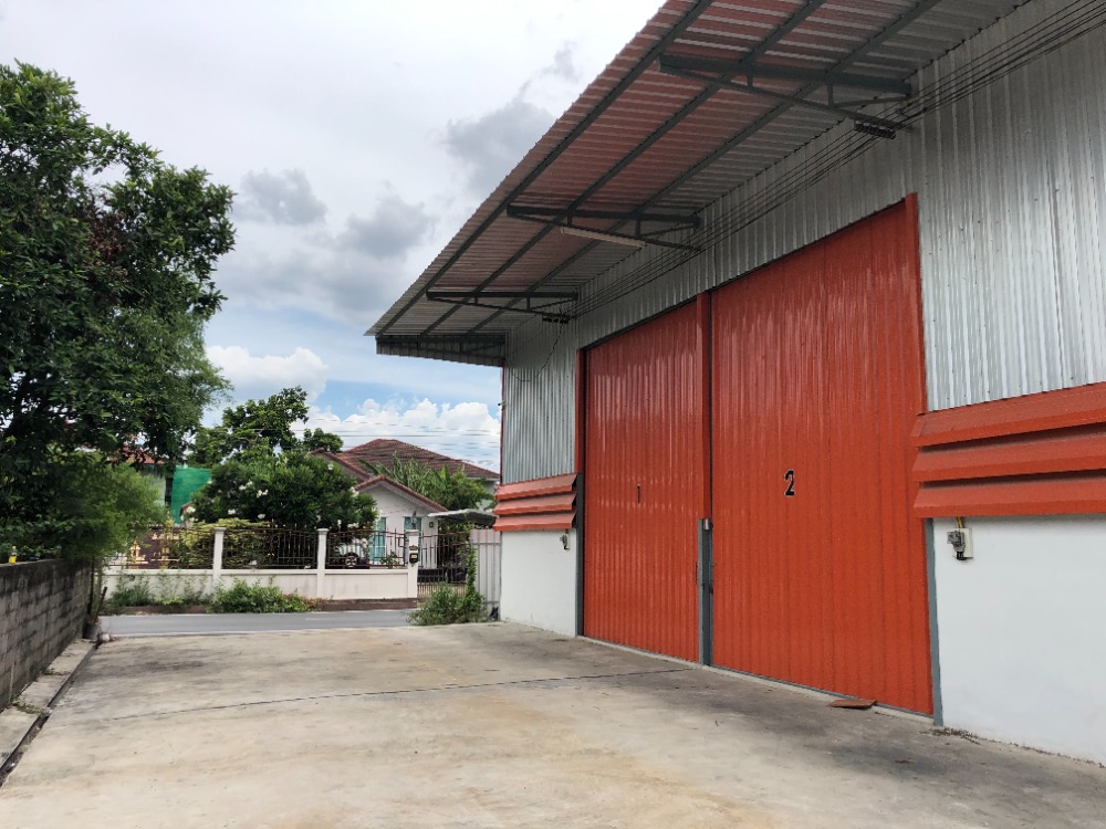 For RentWarehousePathum Thani,Rangsit, Thammasat : Warehouse for rent / Warehouse for rent behind AC market (Soi Than Thong) Sawai Pracharat Road can be connected to Rangsit-Nakhon Nayok Road, Thanyaburi, Lat Sawai Subdistrict, Lam Luk Ka District, Pathum Thani Province