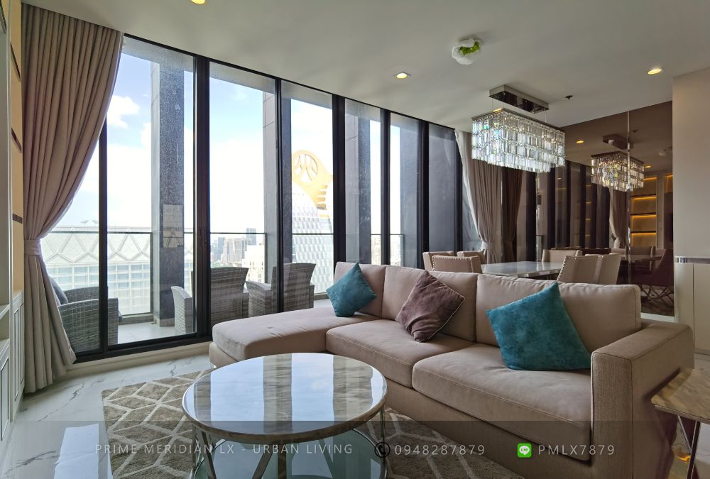 ให้เช่าคอนโดวิทยุ ชิดลม หลังสวน : (DUPLEX) Noble Ploenchit - Beautifully Furnished 3 Beds / 181 Sqm / Ready To Move In / Unblocked Views