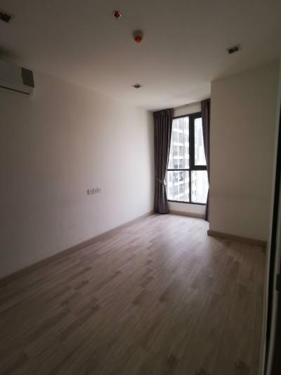 For SaleCondoOnnut, Udomsuk : Urgent sale, Ideo Mobi Sukhumvit Tower A, BTS On Nut station, 1 bedroom, 30.50 sqm, new room, never had people, only 4.12 million.