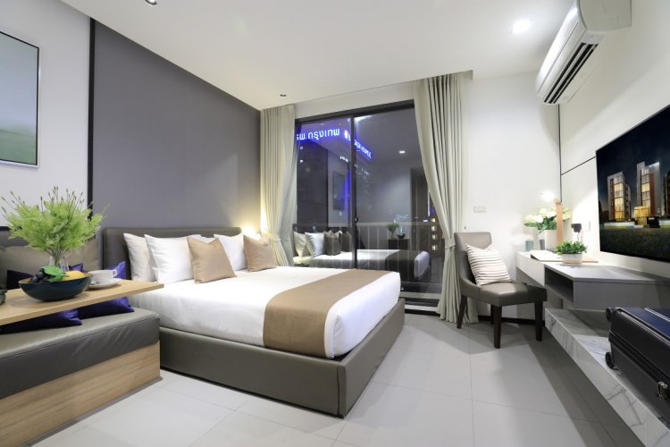 For SaleCondoRama9, Petchburi, RCA : Condo near Bangkok Hospital 1 minute walk to