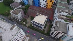 For SaleLandRatchadapisek, Huaikwang, Suttisan : Land for sale, Ratchada Soi 18, 700 sq m., near MRT Sutthisan, suitable for a condo, a square plot