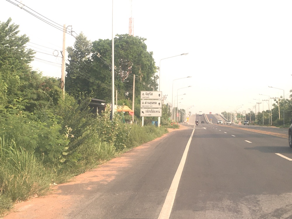 For SaleLandKorat Nakhon Ratchasima : Land for sale on 4 lanes road Near the motorway Kham Thale So, area 170-2-82 rai