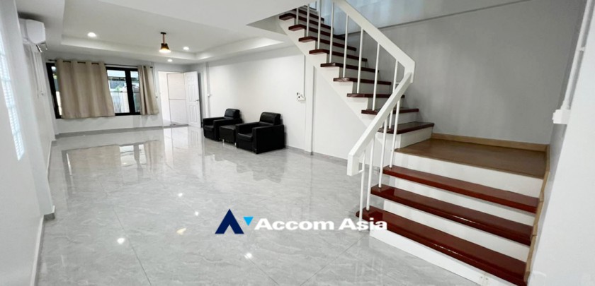 For RentHouseSukhumvit, Asoke, Thonglor : 2 Bedrooms House for Rent in Sukhumvit, Bangkok near BTS Phra khanong at Moo Baan Klongtan Nivet (AA32916)