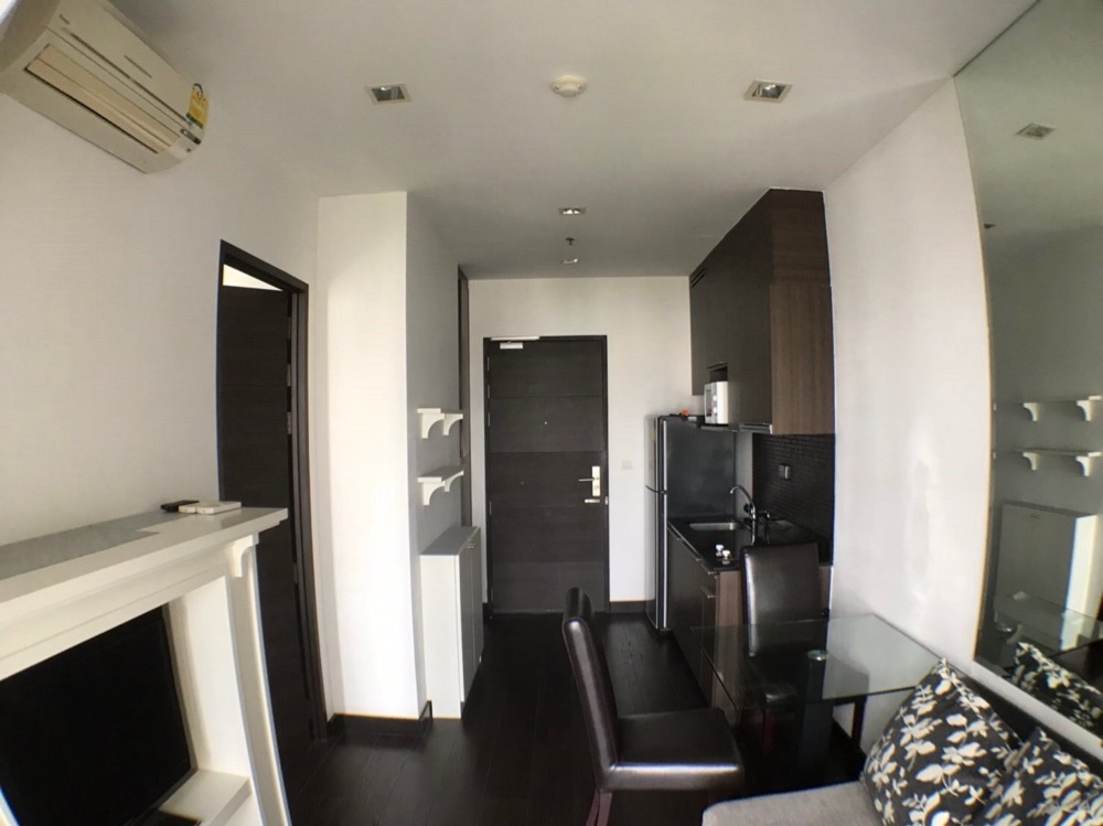 For RentCondoRatchathewi,Phayathai : Cheapest in the building! "Ideo Q Phayathai" Next to Phayathai BTS, 1 Bedroom 1 Bathroom 36 Sq.m, affordable price only 18,000 baht.