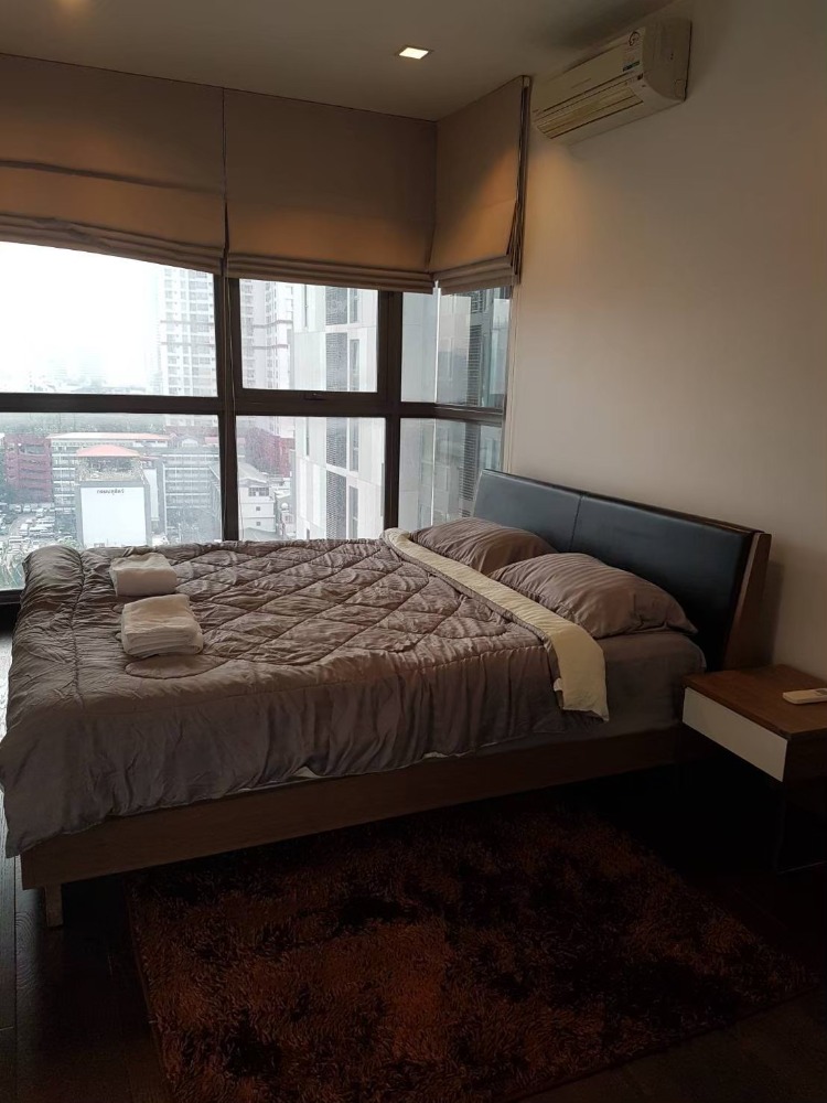 For RentCondoRatchathewi,Phayathai : Cheapest price for rent in this type (50 sqm.) New room, beautiful room, fully furnished + electric, ready to move in (1Bedplus)!!! @IDEO Q Phayathai