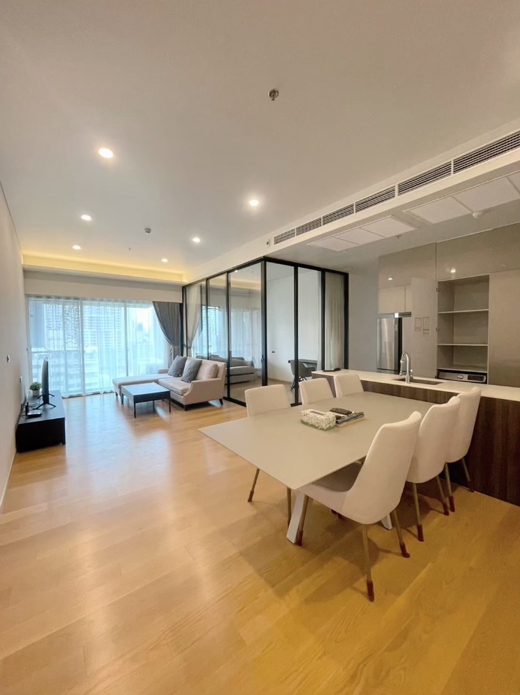 For RentCondoSukhumvit, Asoke, Thonglor : ( Penthouse ) ✅️ 3 Bedroom 116 sq m. Siamese Exclusive 31 Soi Sukhumvit 31, near BTS Phrom Phong - Asoke station.