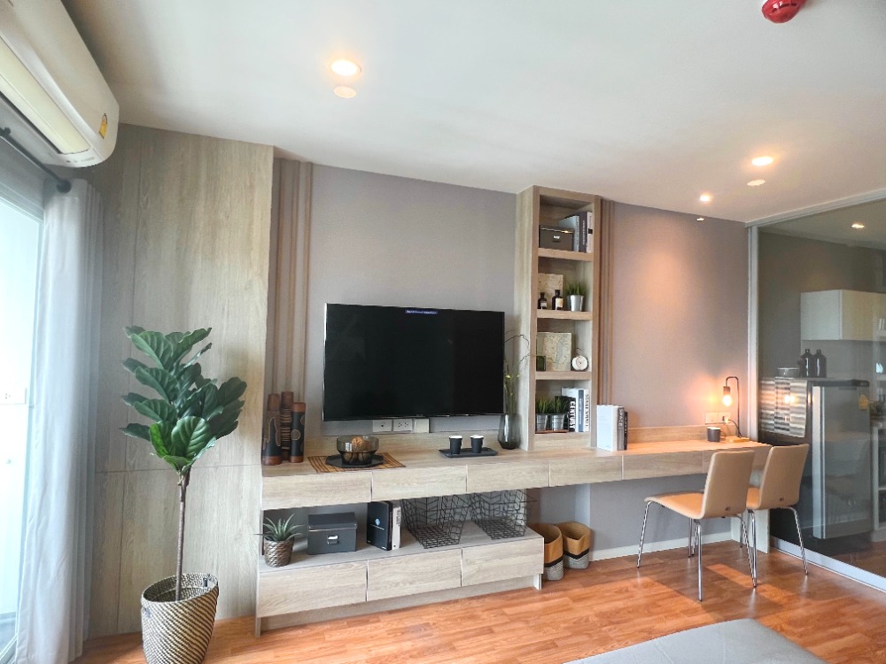 For SaleCondoPinklao, Charansanitwong : Condo for sale, Lumpini Park Boromarajonani-Sirindhorn, near Central Pinklao, only 1 km., size 28 square meters. Book today and receive special privileges. Furniture + electrical appliances for free! transfer day expenses