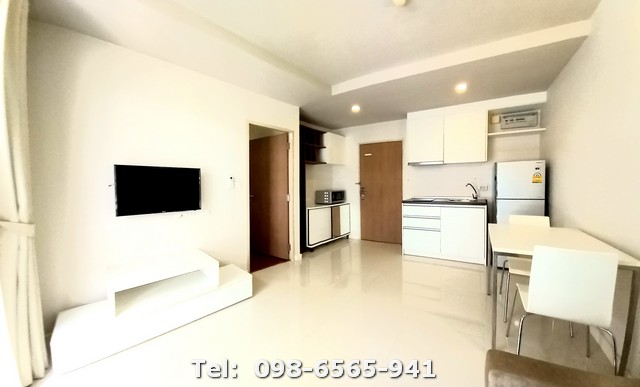 For SaleCondoSukhumvit, Asoke, Thonglor : Best Deal of a fully furnished one bedroom on high floor @4.55  MB