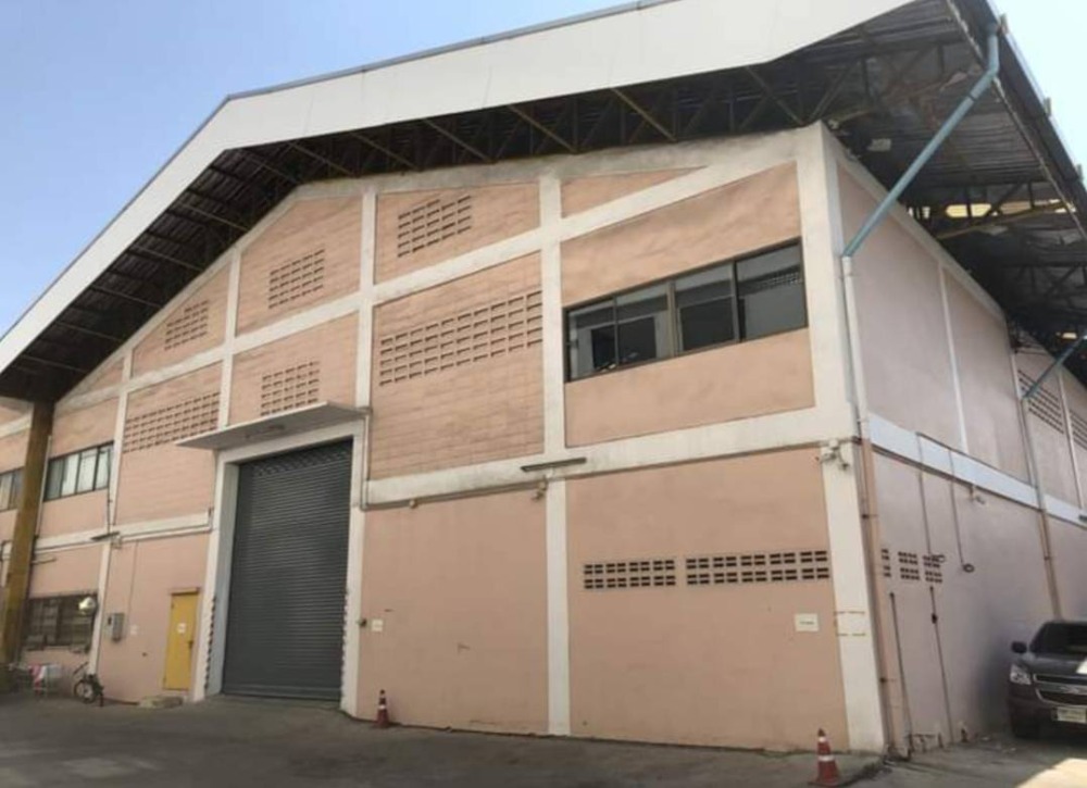 For RentWarehousePhutthamonthon, Salaya : Warehouse for rent with office, Phutthamonthon Sai 4, Nakhon Pathom, size 2,000 sq m.