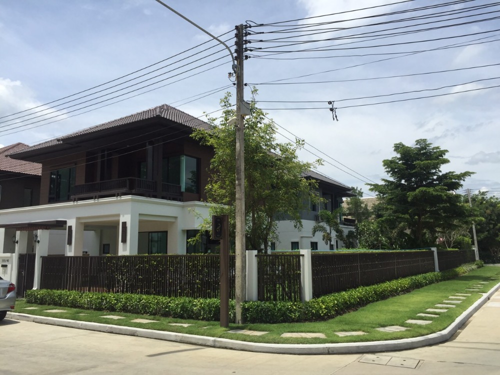 For SaleHouseChiang Mai : Sale Single house at Setthasiri Village, San Sai, only 8.9 million baht (Corner unit with large yard)