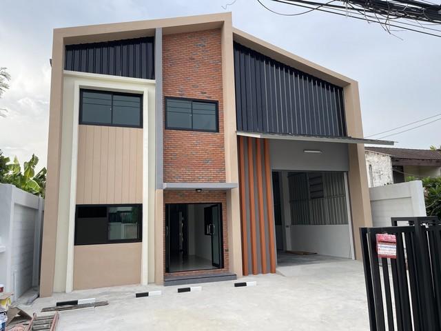 For RentHome OfficeChokchai 4, Ladprao 71, Ladprao 48, : Warehouse for rent with offices in the area of Ladprao, Ratchada, Chokchai 4, Ladprao, Wang Hin, near BTS Phawana Chokchai 4, Ladprao, Wang Hin, Ratchada, new warehouse and office building.