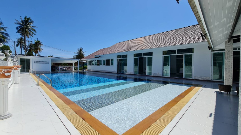 For SaleHousePattaya, Bangsaen, Chonburi : Pattaya Pool villa near Regent int. School for sale.