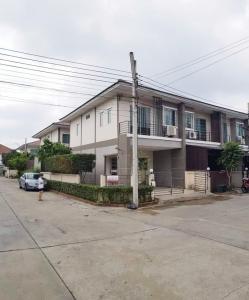 For SaleTownhouseNawamin, Ramindra : Townhome for sale, Ruen Ruedi Village 7, behind the corner, next to Hathai Rat Road, Minburi, the Pink Line. Sale with tenant Rental Guarantee for investment